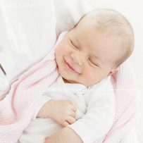 Neugeborenenfotos mit Grace – ein Schwesterchen für Charlie