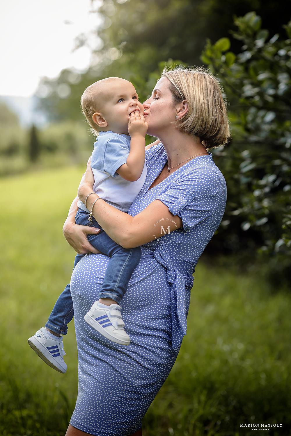 Traumhafte Babybauchfotos und Schwangerschaftsbilder 20 Babybauchbild mit Geschwisterkind